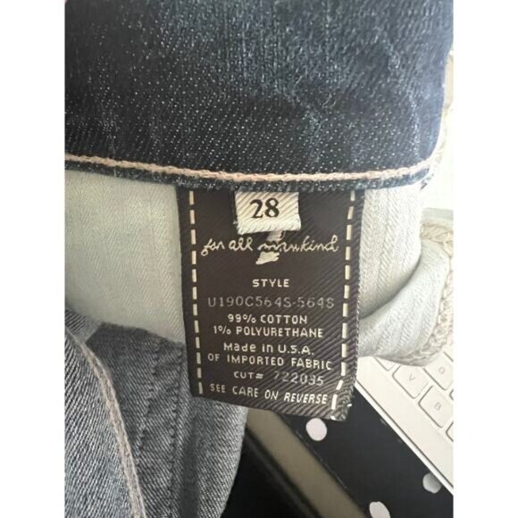 7 for All Mankind Women's Size 28 Straight Leg Jeans Sequin Pocket - Picture 10 of 10